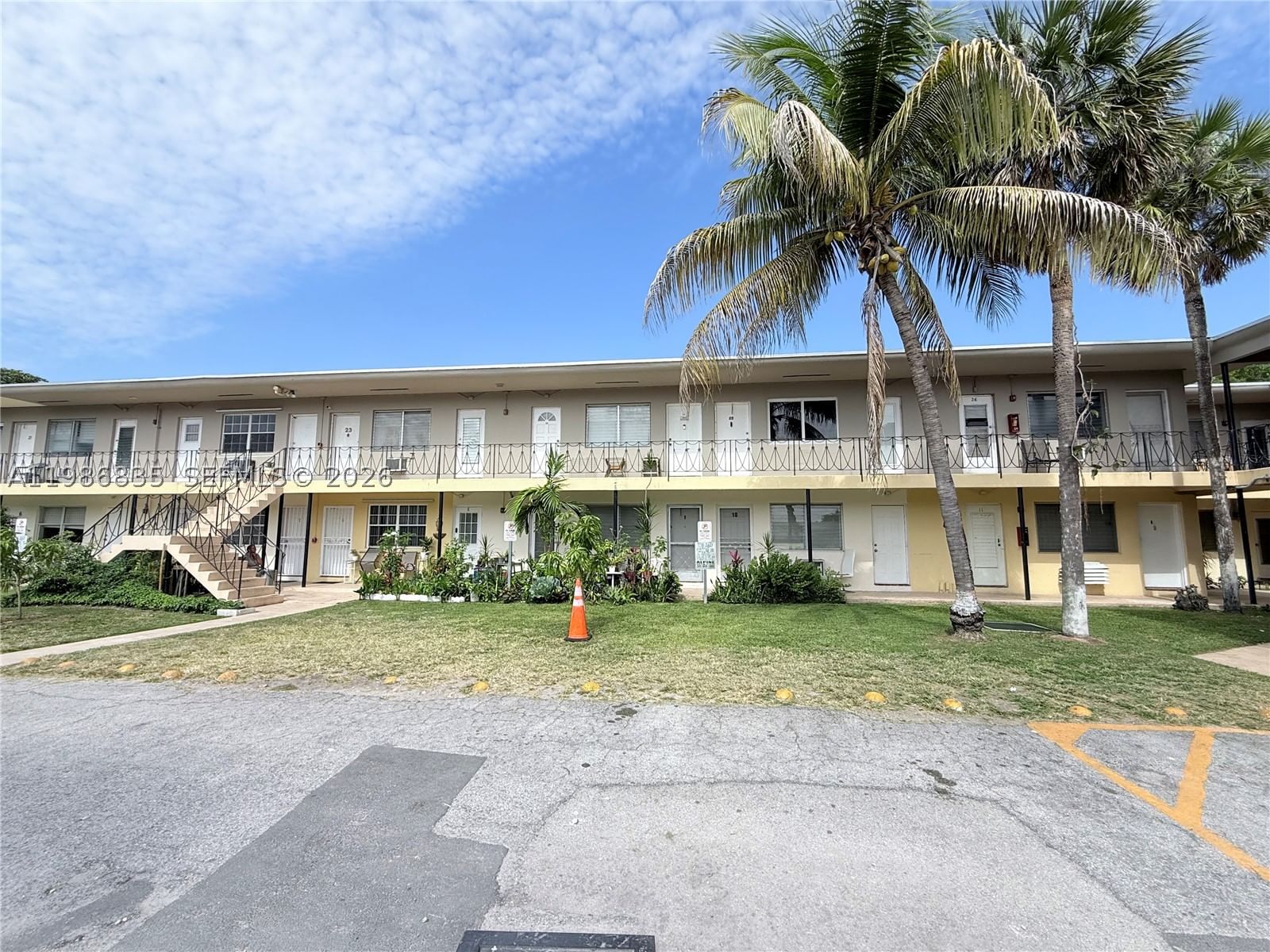 Real estate property located at 70 77th St #9, Miami-dade, Prestige Apts Inc Co-op, Miami, FL