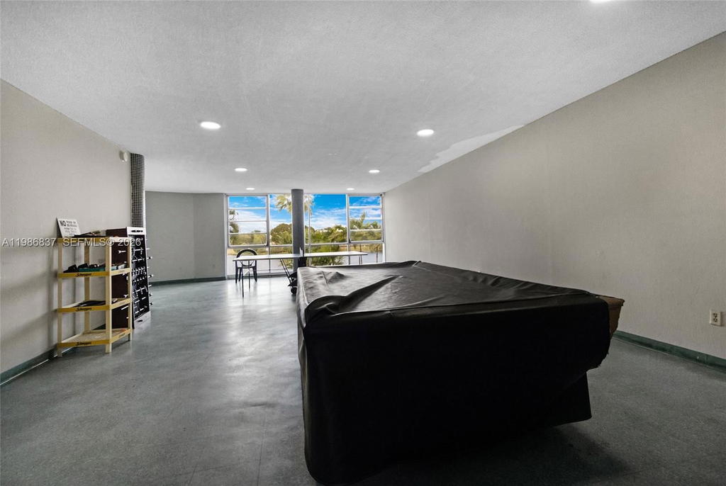 Real estate property located at 871 195th St #202, Miami-dade, Azure Lake Condo, Miami, FL