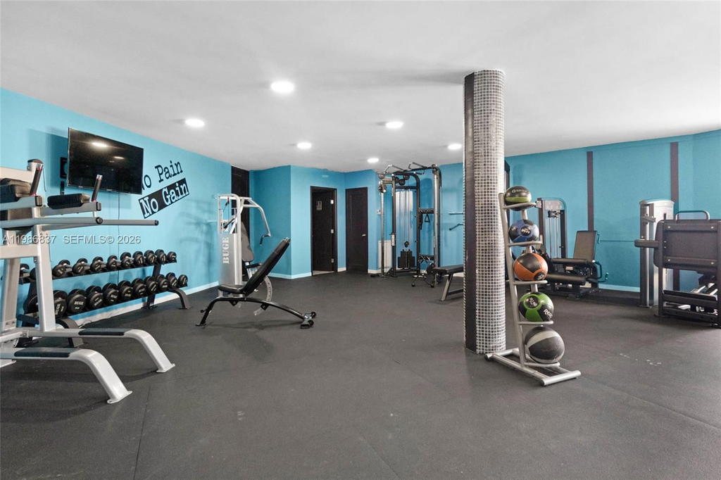 Real estate property located at 871 195th St #202, Miami-dade, Azure Lake Condo, Miami, FL