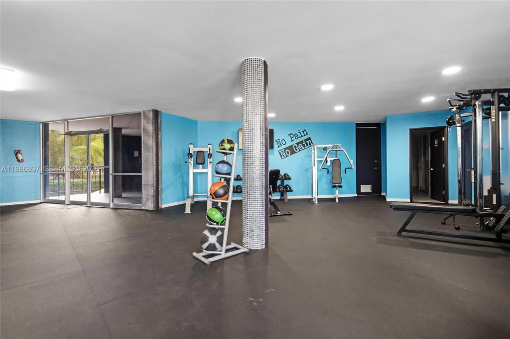 Real estate property located at 871 195th St #202, Miami-dade, Azure Lake Condo, Miami, FL