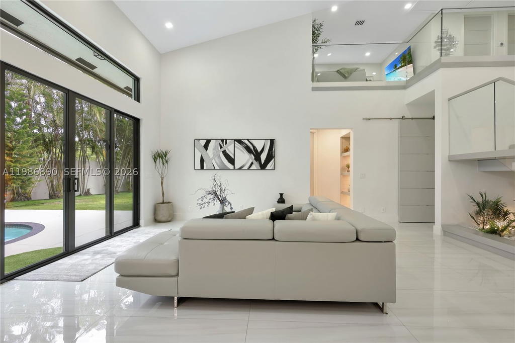Real estate property located at 10081 Umberland Pl, Palm Beach, Lexington Homes Estates, Boca Raton, FL