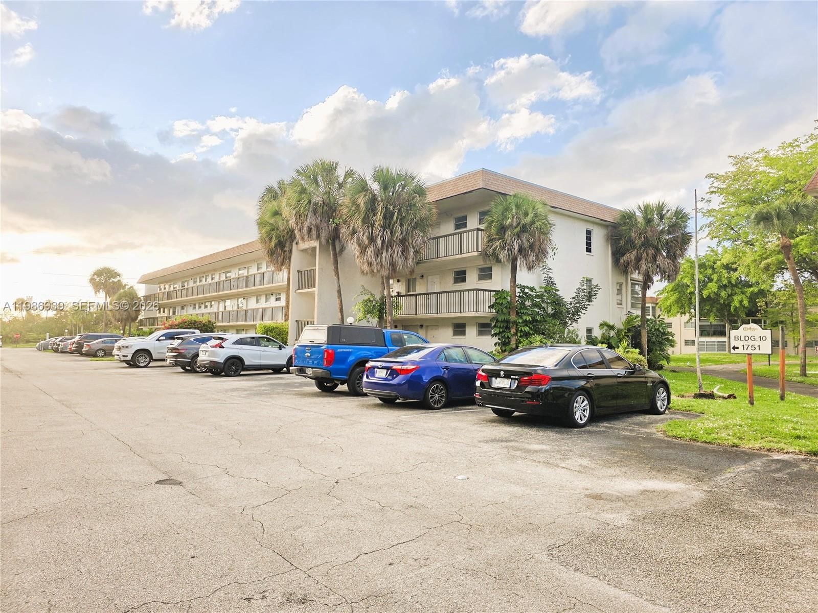 Real estate property located at 1751 75th Ave #313, Broward, Omega Condo No 10, Plantation, FL