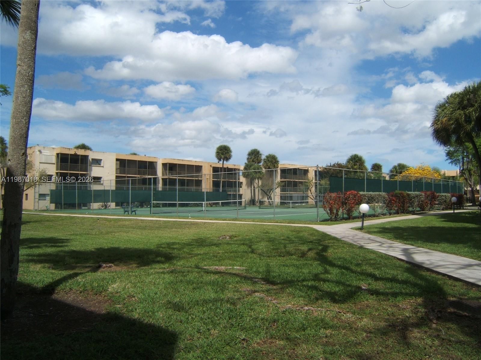 Real estate property located at 8415 107th Ave #146W, Miami-dade, Kendall Acres West Condo, Miami, FL