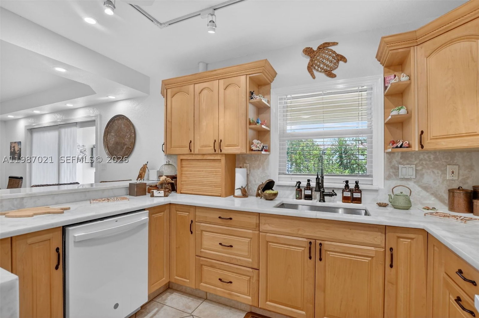 Real estate property located at 333 20th Ave G2 (104), Broward, Beach House Village Condo, Deerfield Beach, FL