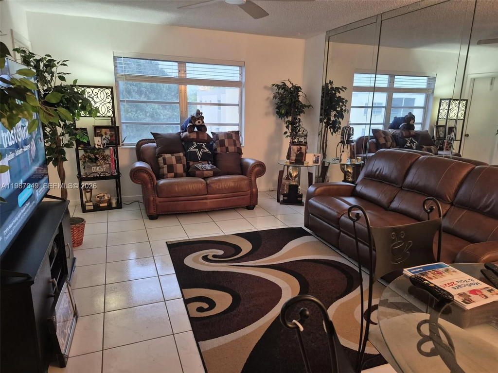 Real estate property located at 200 Ashbury Rd #307, Broward, Ashbury House, Hollywood, FL