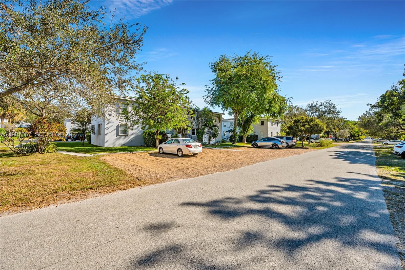 Real estate property located at 7621 55th Ave #21A, Miami-dade, Arbors Condo, Miami, FL