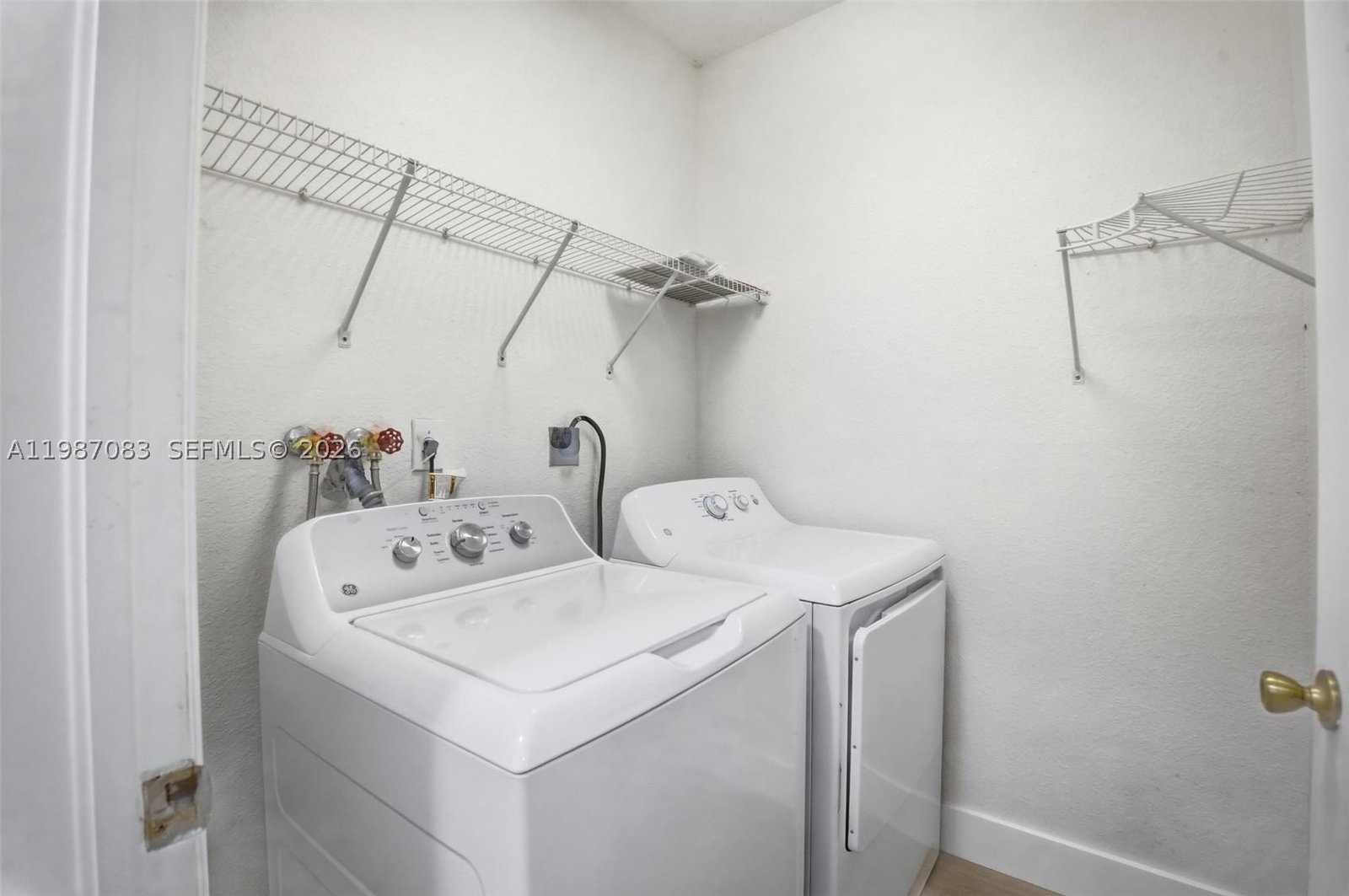 Real estate property located at 16131 151st Ter, Miami-dade, Shoreway Sub, Miami, FL