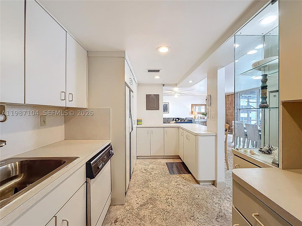 Real estate property located at 6061 Collins Ave #12D, Miami-dade, Le Trianon Condo, Miami Beach, FL