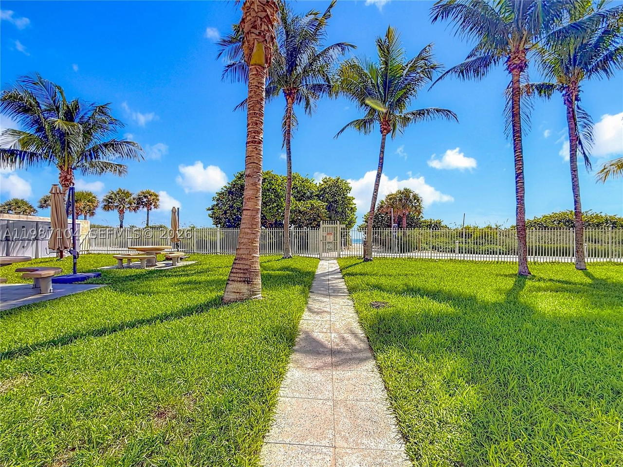 Real estate property located at 6061 Collins Ave #12D, Miami-dade, Le Trianon Condo, Miami Beach, FL