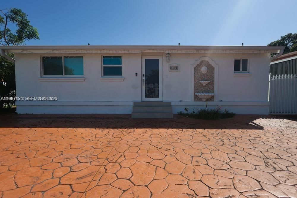 Real estate property located at 3495 2nd Ave, Miami-dade, Bradley Heights, Hialeah, FL