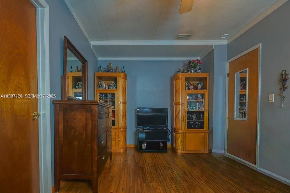 Real estate property located at 3495 2nd Ave, Miami-dade, Bradley Heights, Hialeah, FL