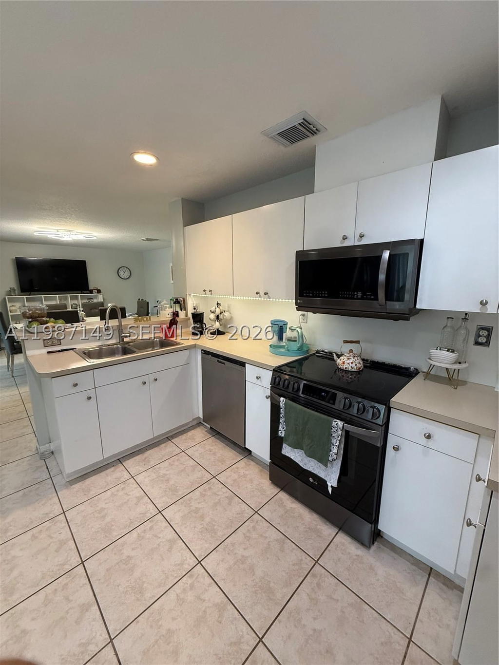 Real estate property located at 18164 149th Pl, Miami-dade, Coral Reef Nurseries Sec, Miami, FL