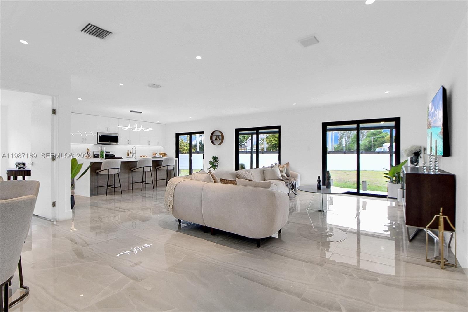 Real estate property located at 13615 72nd Ter, Miami-dade, Winston Park Unit 5, Miami, FL