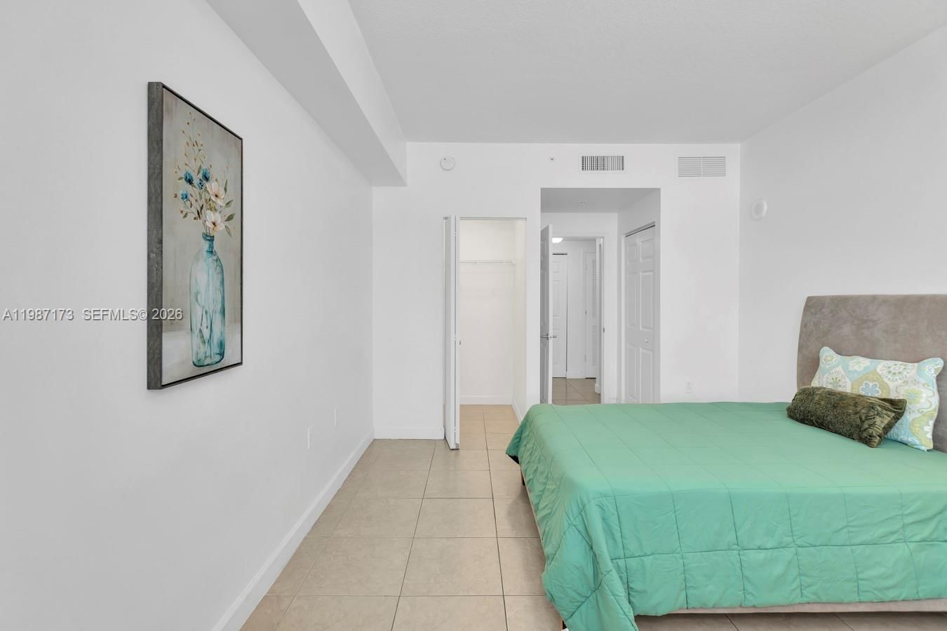 Real estate property located at 140 Dixie Hwy #403, Broward, Hollywood Station Res Con, Hollywood, FL
