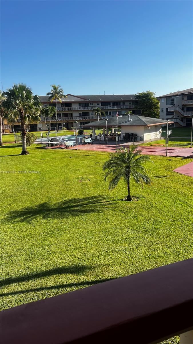 Real estate property located at 5300 Washington St K223, Broward, Beverly Hills Condo Numbe, Hollywood, FL