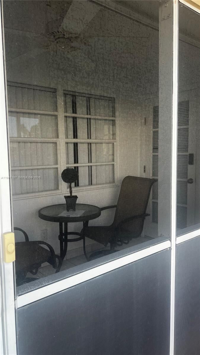 Real estate property located at 5300 Washington St K223, Broward, Beverly Hills Condo Numbe, Hollywood, FL