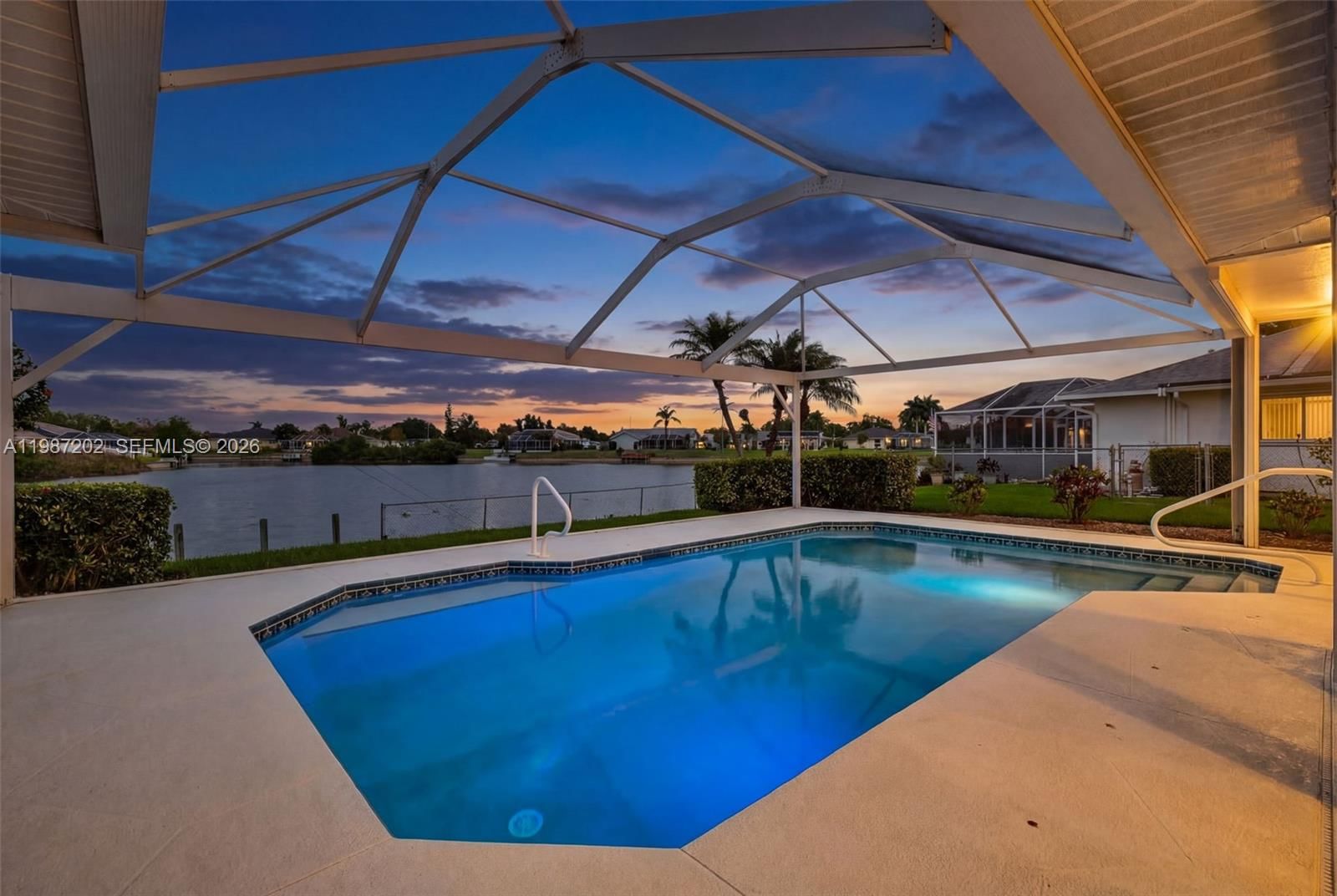Real estate property located at 432 18th Ave, Lee, Cape Coral, Cape Coral, FL