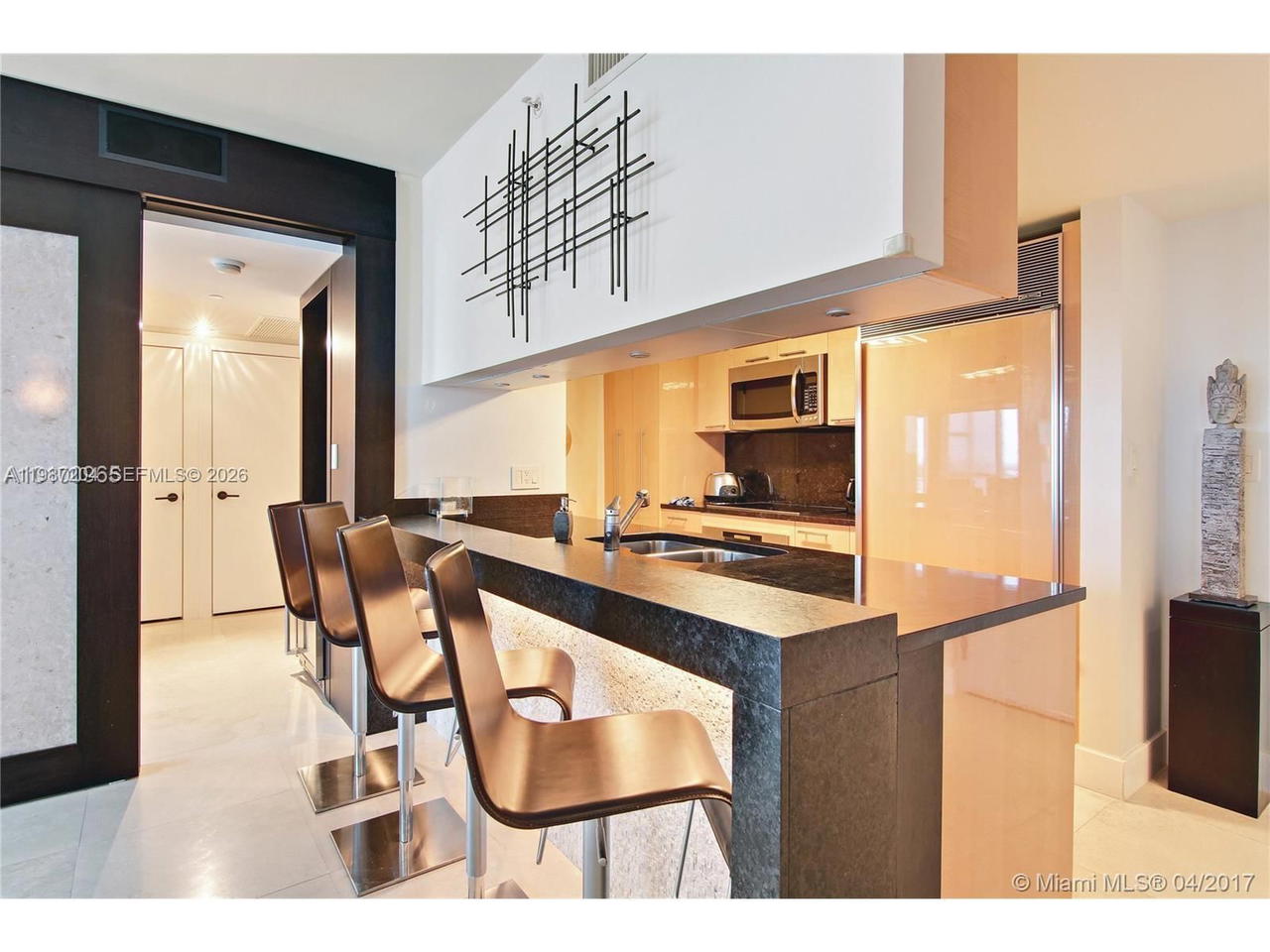 Real estate property located at 6801 COLLINS AVE #1104, Miami-dade, Carillon Beach, Miami Beach, FL