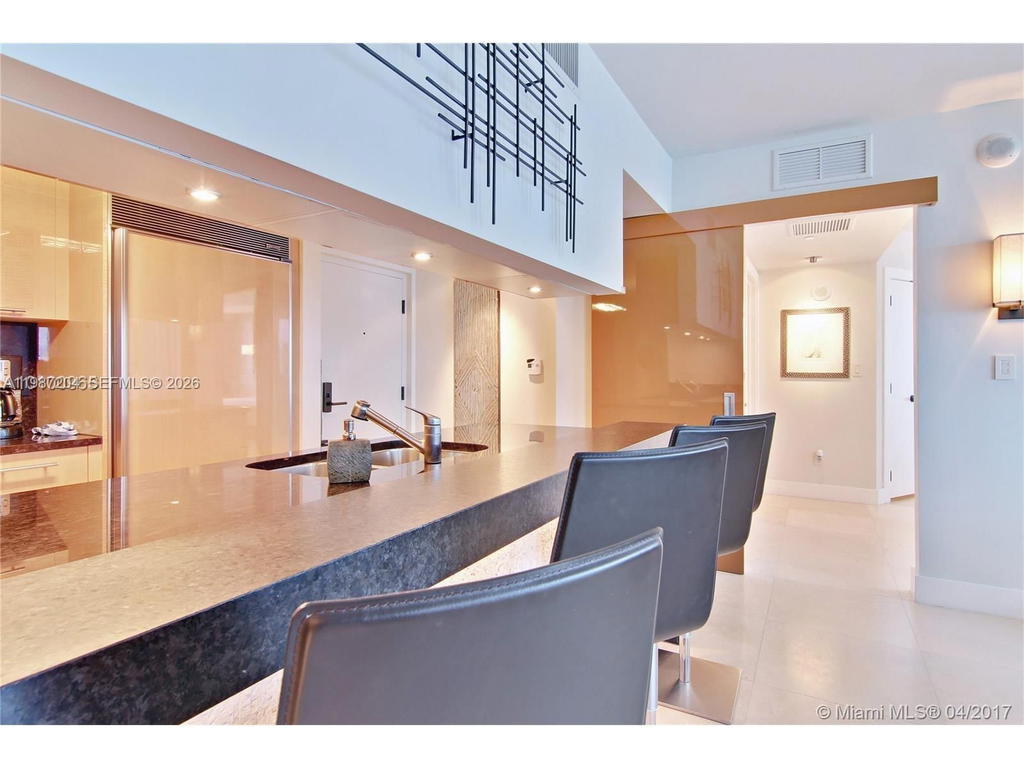 Real estate property located at 6801 COLLINS AVE #1104, Miami-dade, Carillon Beach, Miami Beach, FL