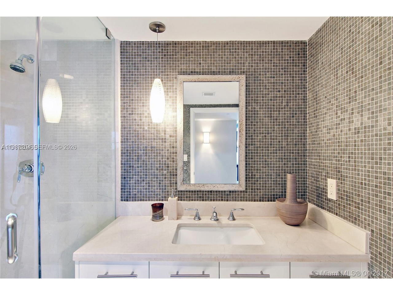 Real estate property located at 6801 COLLINS AVE #1104, Miami-dade, Carillon Beach, Miami Beach, FL