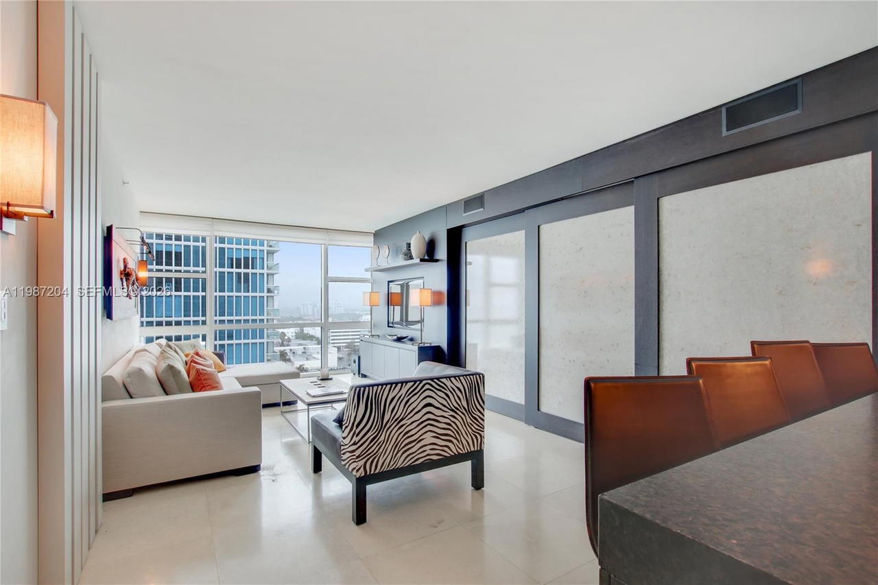 Real estate property located at 6801 COLLINS AVE #1104, Miami-dade, Carillon Beach, Miami Beach, FL