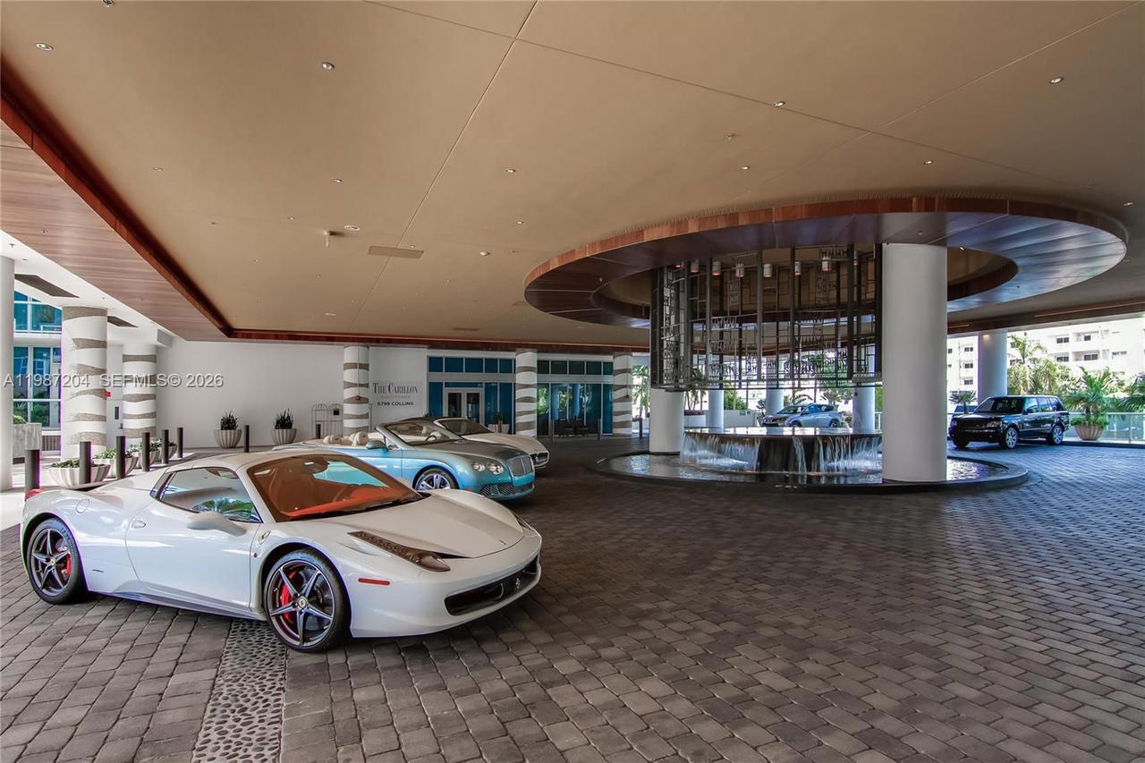 Real estate property located at 6801 COLLINS AVE #1104, Miami-dade, Carillon Beach, Miami Beach, FL