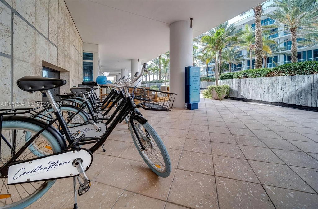 Real estate property located at 6801 COLLINS AVE #1104, Miami-dade, Carillon Beach, Miami Beach, FL