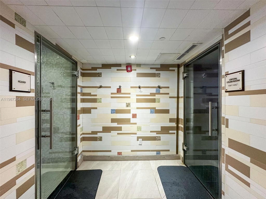 Real estate property located at 6801 COLLINS AVE #1104, Miami-dade, Carillon Beach, Miami Beach, FL