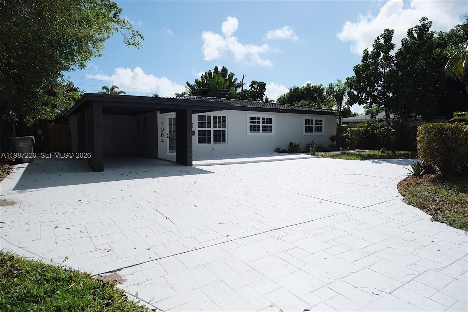 Real estate property located at 1084 4th Ave, Broward, Lyons Park, Pompano Beach, FL