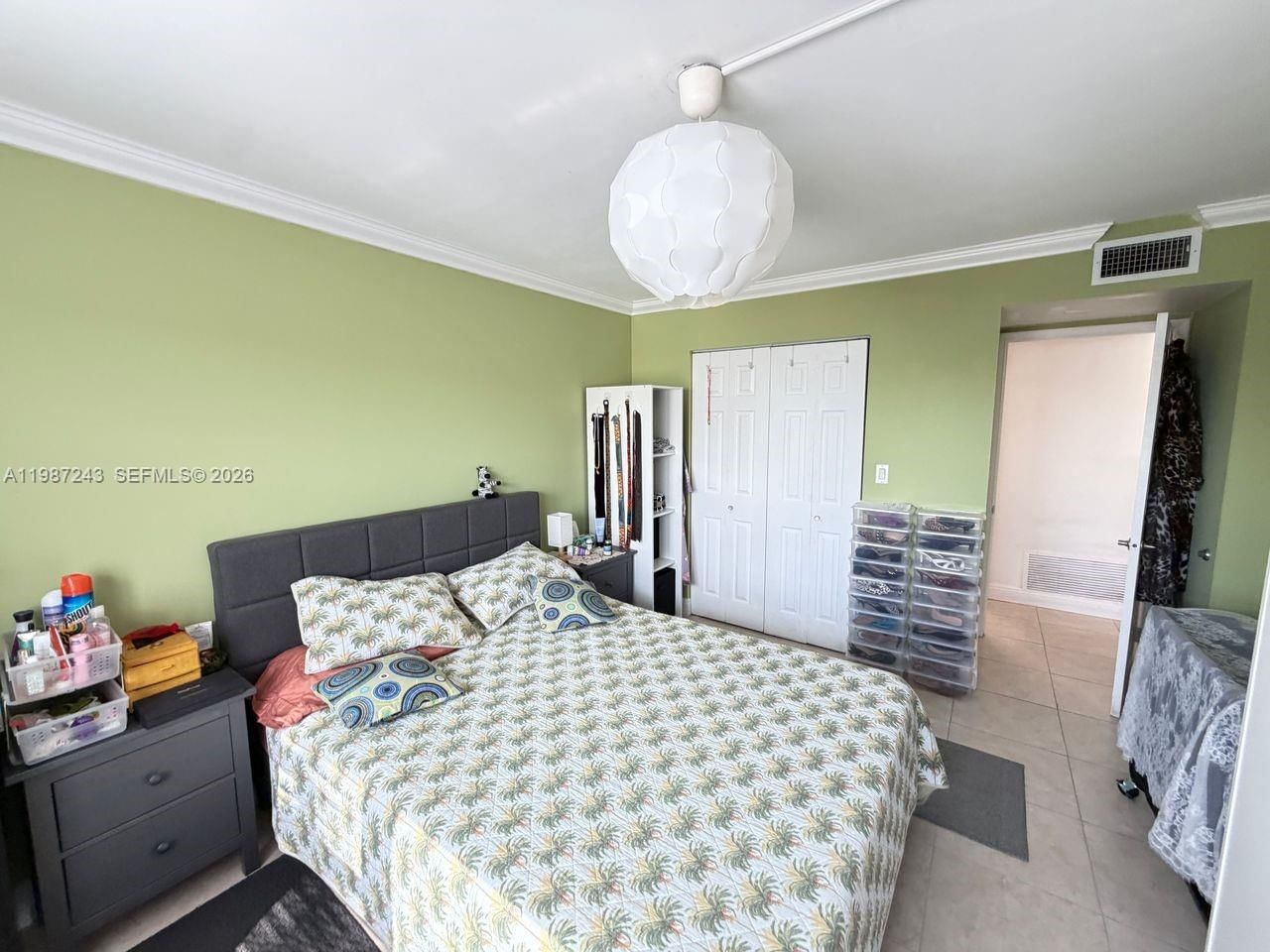 Real estate property located at 900 18th Avenue #304, Broward, Victoria Park Tower Condo, Fort Lauderdale, FL