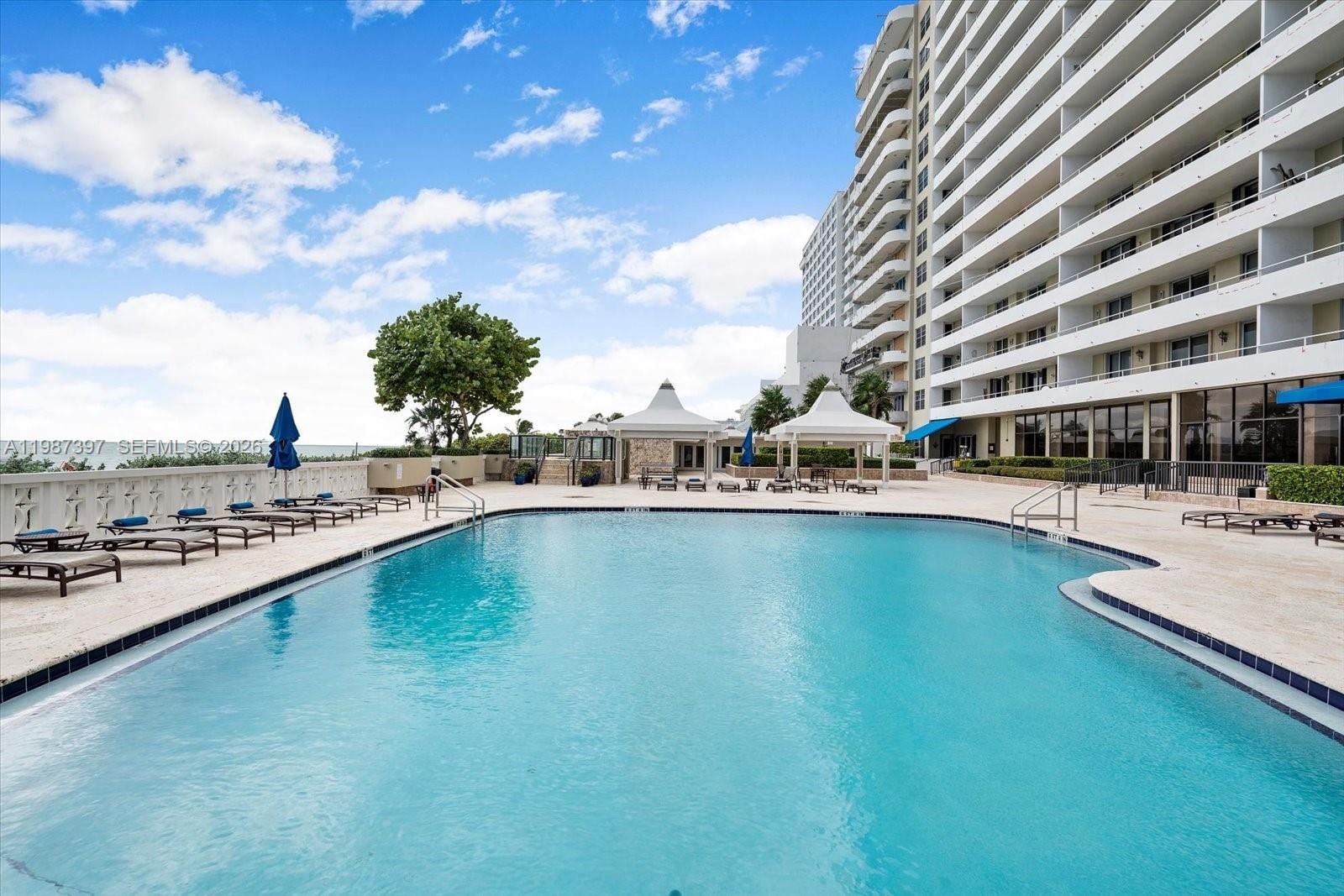 Real estate property located at 5555 Collins Ave #11A, Miami-dade, Oceanside Plaza Condo, Miami Beach, FL