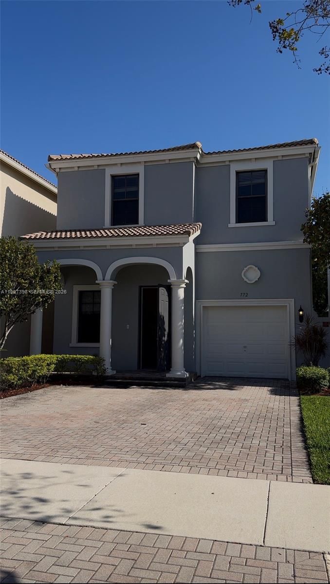 Real estate property located at 772 191st Ter, Miami-dade, Champion Lakes, Miami, FL