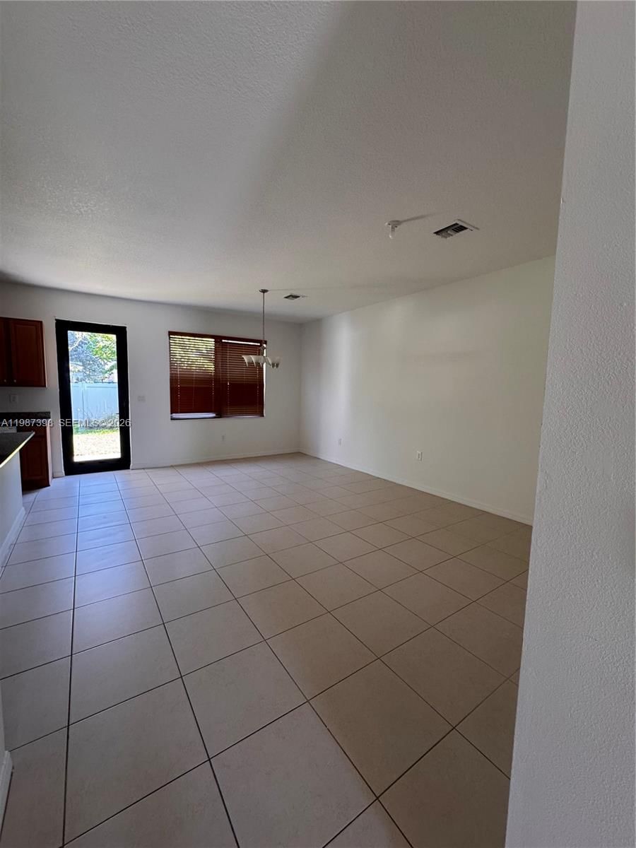 Real estate property located at 772 191st Ter, Miami-dade, Champion Lakes, Miami, FL