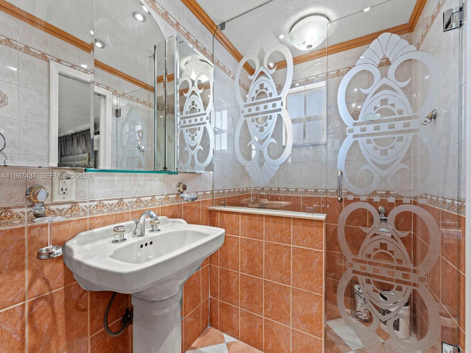 Real estate property located at 871 5th Pl, Miami-dade, Essex Village 5th Addn, Hialeah, FL