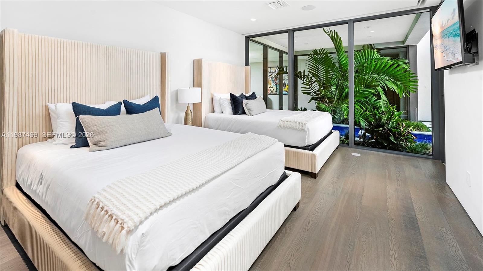 Real estate property located at 440 Mola Ave, Broward, Venice, Fort Lauderdale, FL