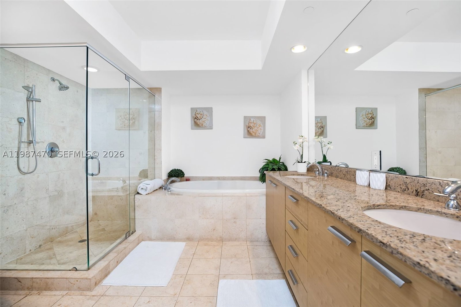 Real estate property located at 1830 Ocean Dr #2808, Broward, Beach Club Two Condo, Hallandale Beach, FL