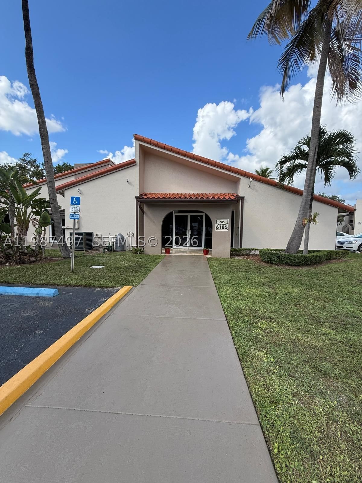Real estate property located at 6045 186th St #115, Miami-dade, Mirassou Condo, Hialeah, FL