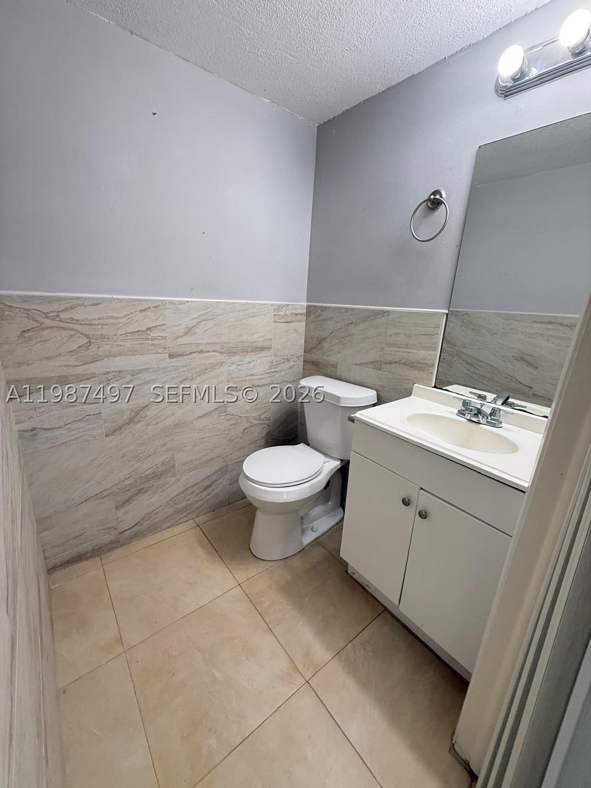 Real estate property located at 6045 186th St #115, Miami-dade, Mirassou Condo, Hialeah, FL