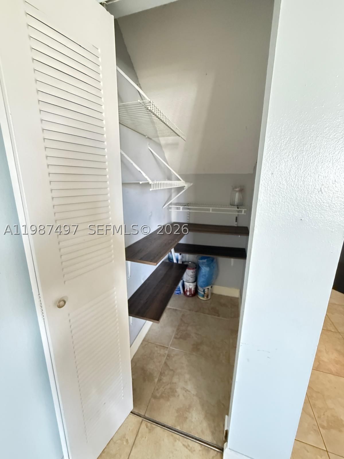 Real estate property located at 6045 186th St #115, Miami-dade, Mirassou Condo, Hialeah, FL