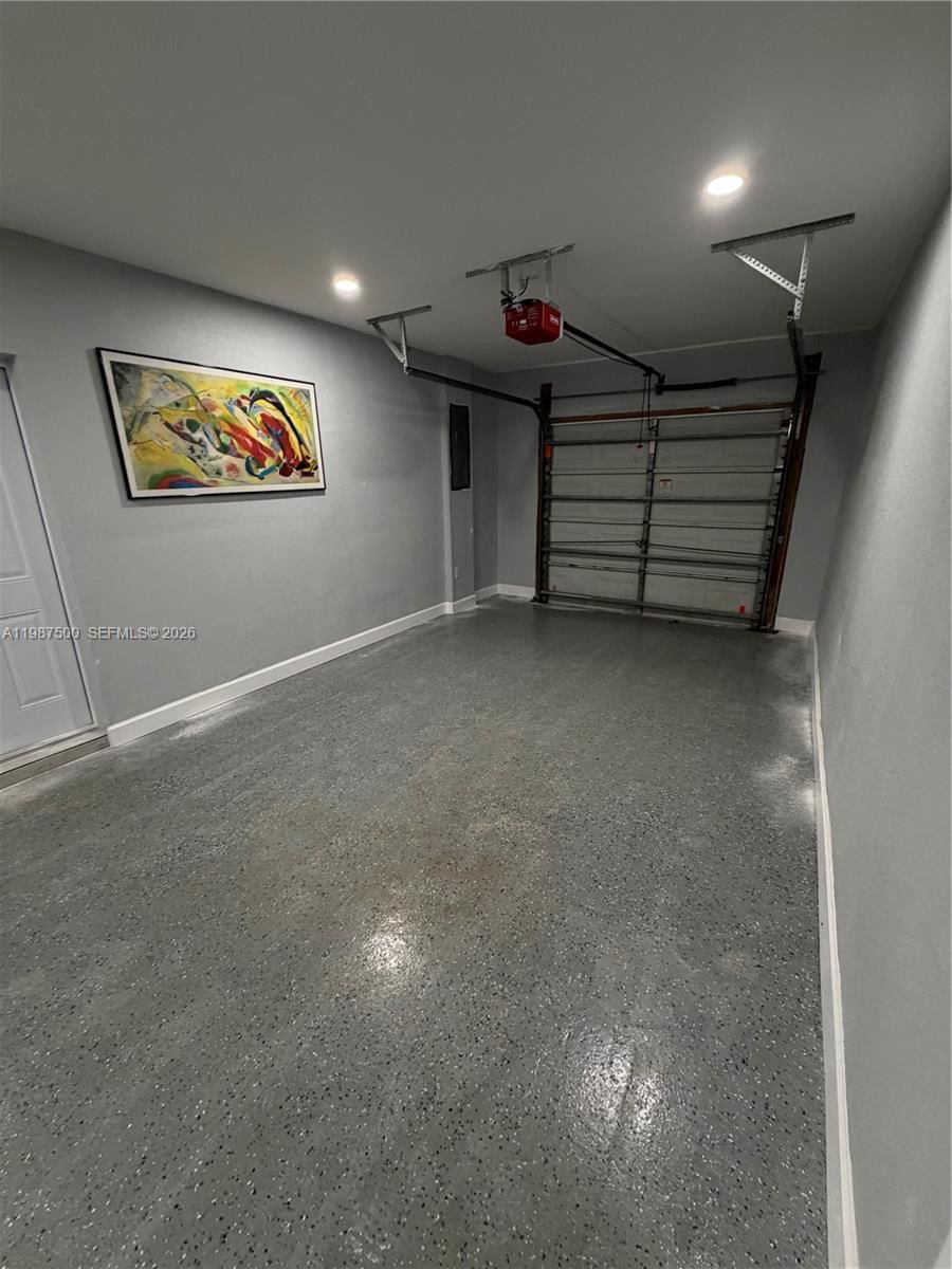 Real estate property located at 14932 65th Ter, Miami-dade, Westwind Lakes Sec 2, Miami, FL