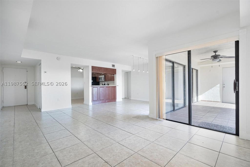 Real estate property located at 9040 125th Ave D408, Miami-dade, Kenland Bend South Condo, Miami, FL