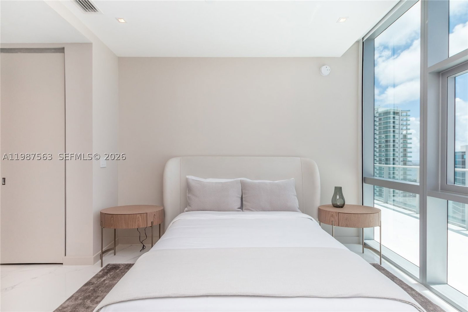 Real estate property located at 851 1st Ave PH 4611, Miami-dade, Paramount Miami Worldcent, Miami, FL