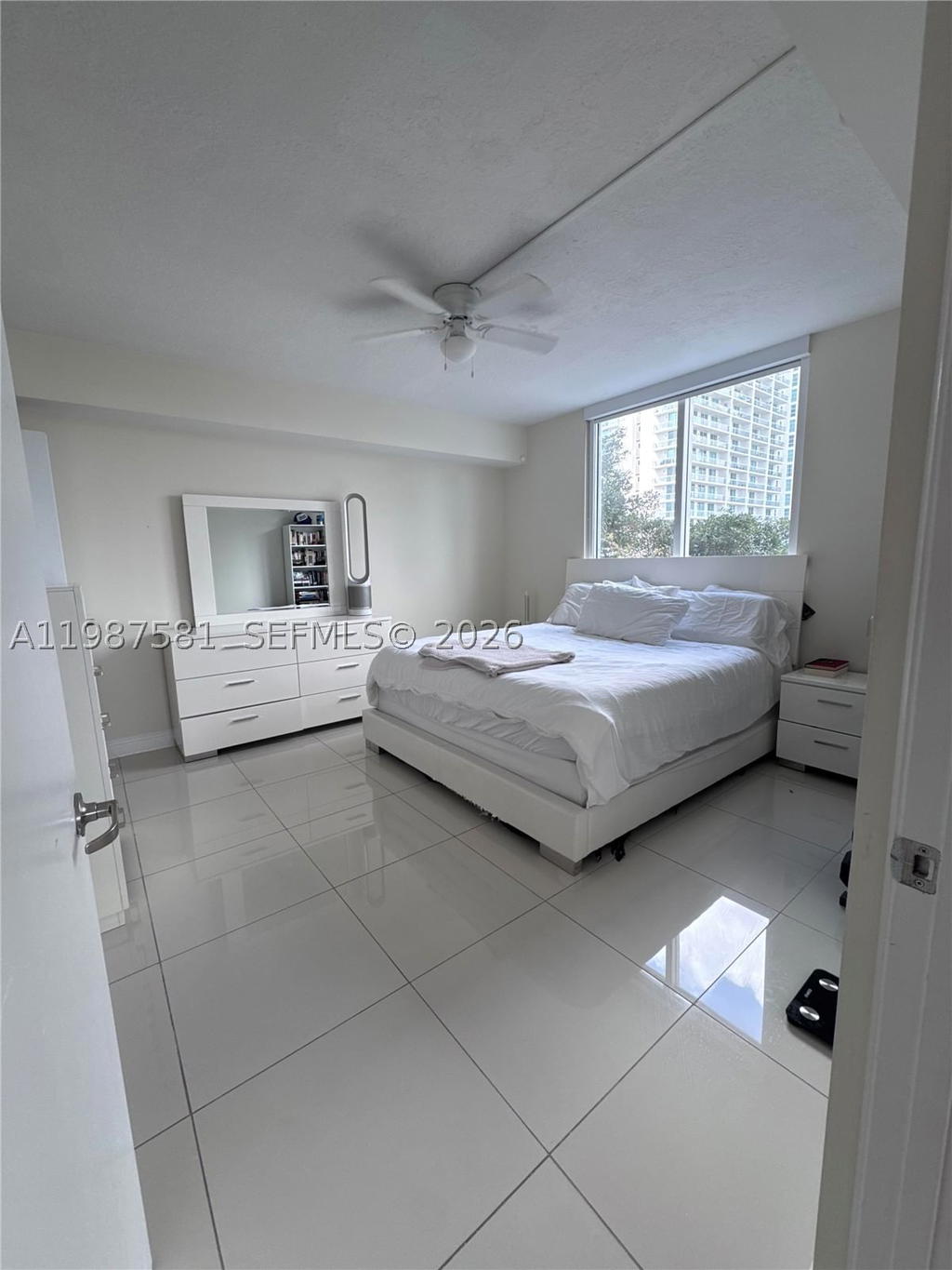 Real estate property located at 1861 S River Dr #705, Miami-dade, Terrazas Riverpark Villag, Miami, FL