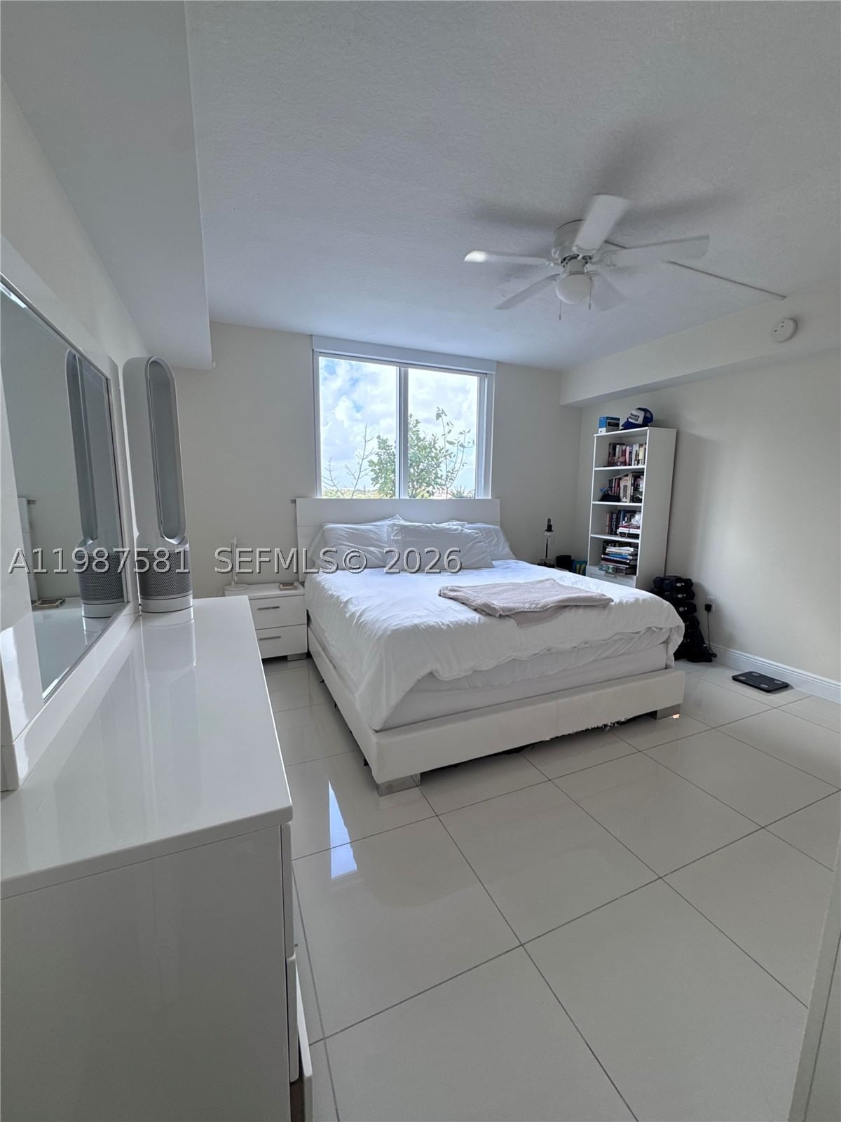Real estate property located at 1861 S River Dr #705, Miami-dade, Terrazas Riverpark Villag, Miami, FL