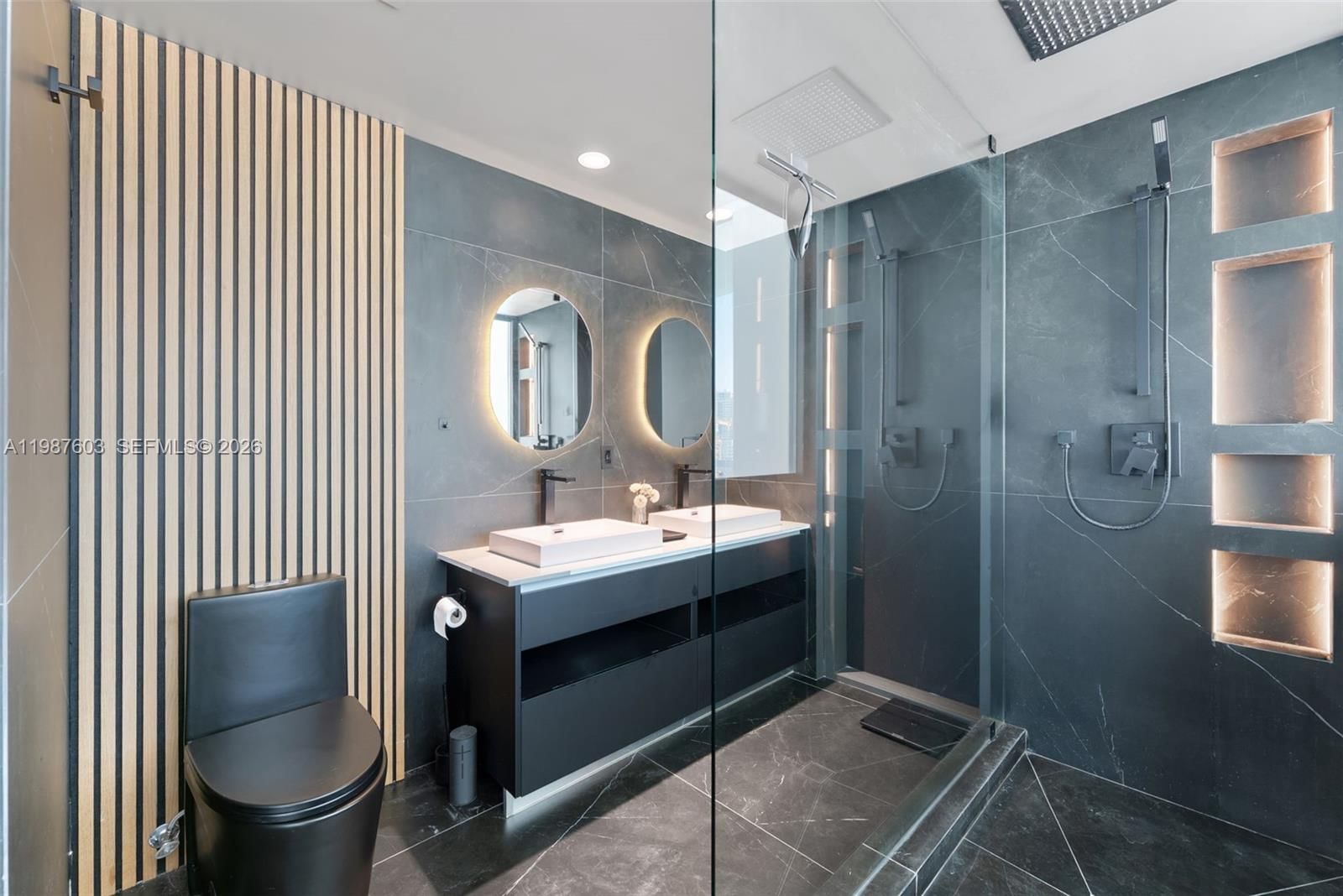 Real estate property located at 460 28th St #1601, Miami-dade, Icon Bay Condo, Miami, FL