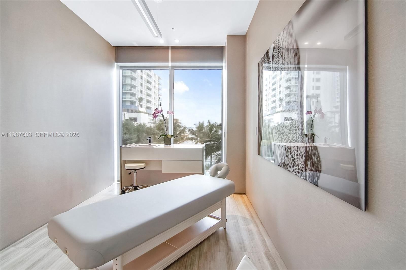 Real estate property located at 460 28th St #1601, Miami-dade, Icon Bay Condo, Miami, FL