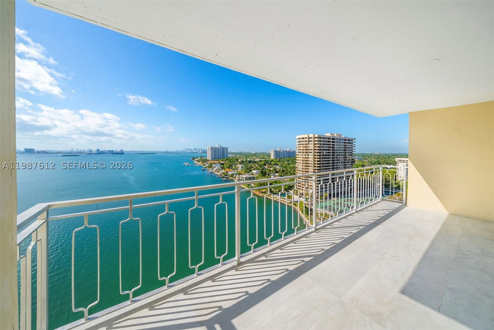 Real estate property located at 11111 Biscayne Blvd #19D, Miami-dade, Jockey Club Condo, Miami, FL