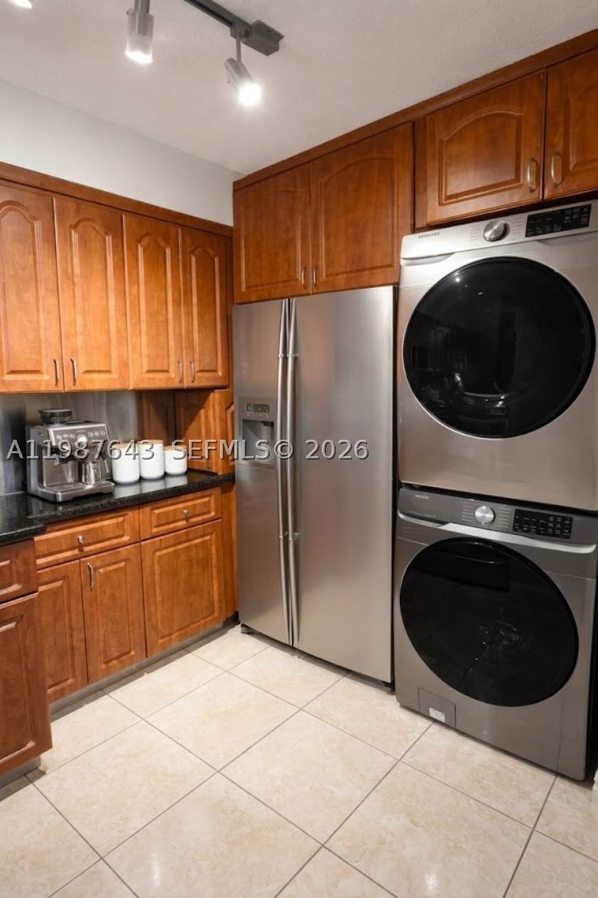 Real estate property located at 5055 7th St #206, Miami-dade, Half Moon Towers Condo, Miami, FL