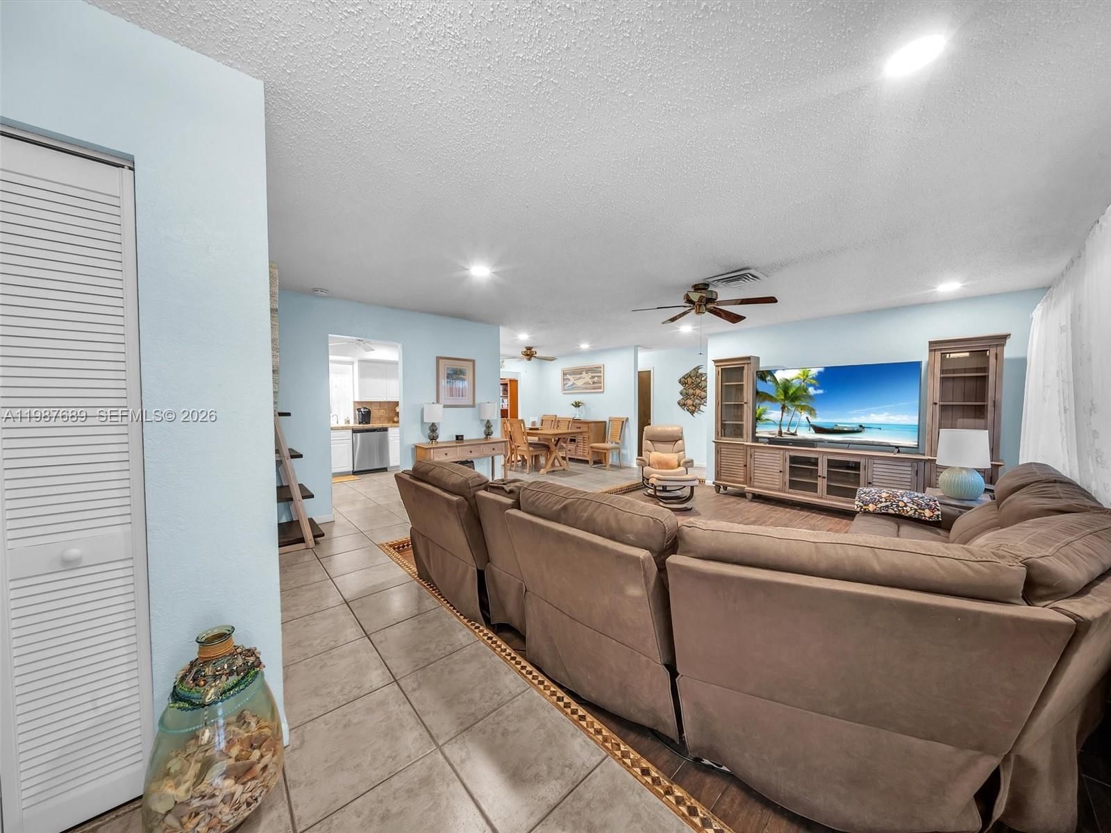 Real estate property located at 9621 8th St, Broward, Pasadena Lakes South, Pembroke Pines, FL
