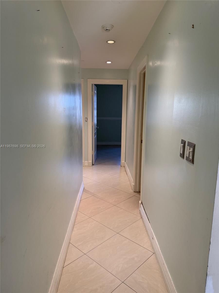 Real estate property located at 1220 103rd Ct, Miami-dade, Las Palmas Condo 9/5, Miami, FL